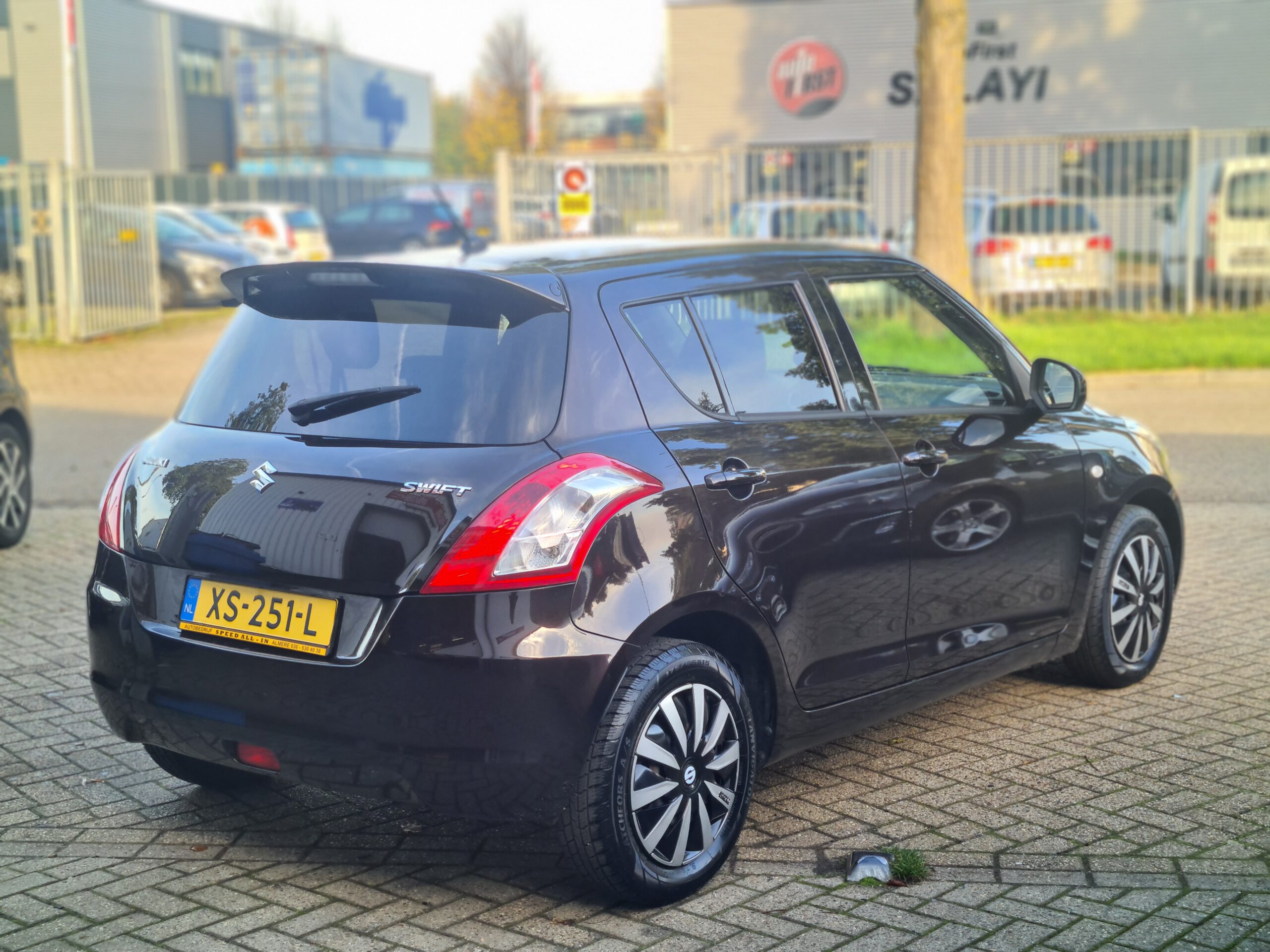 Suzuki Swift 1.2 Exclusive 2012 VERKOCHT
