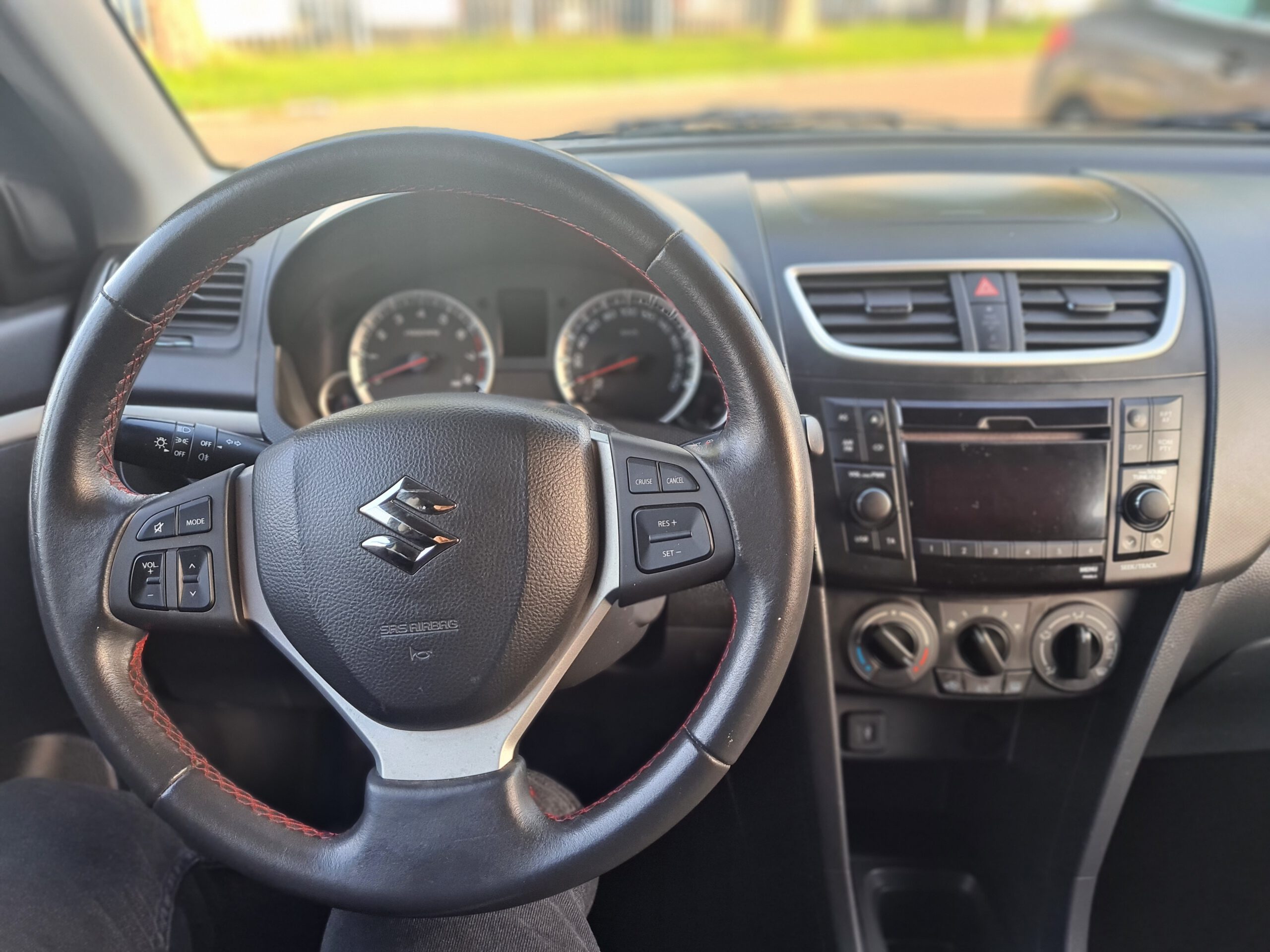 Suzuki Swift 1.2 Exclusive 2012 VERKOCHT