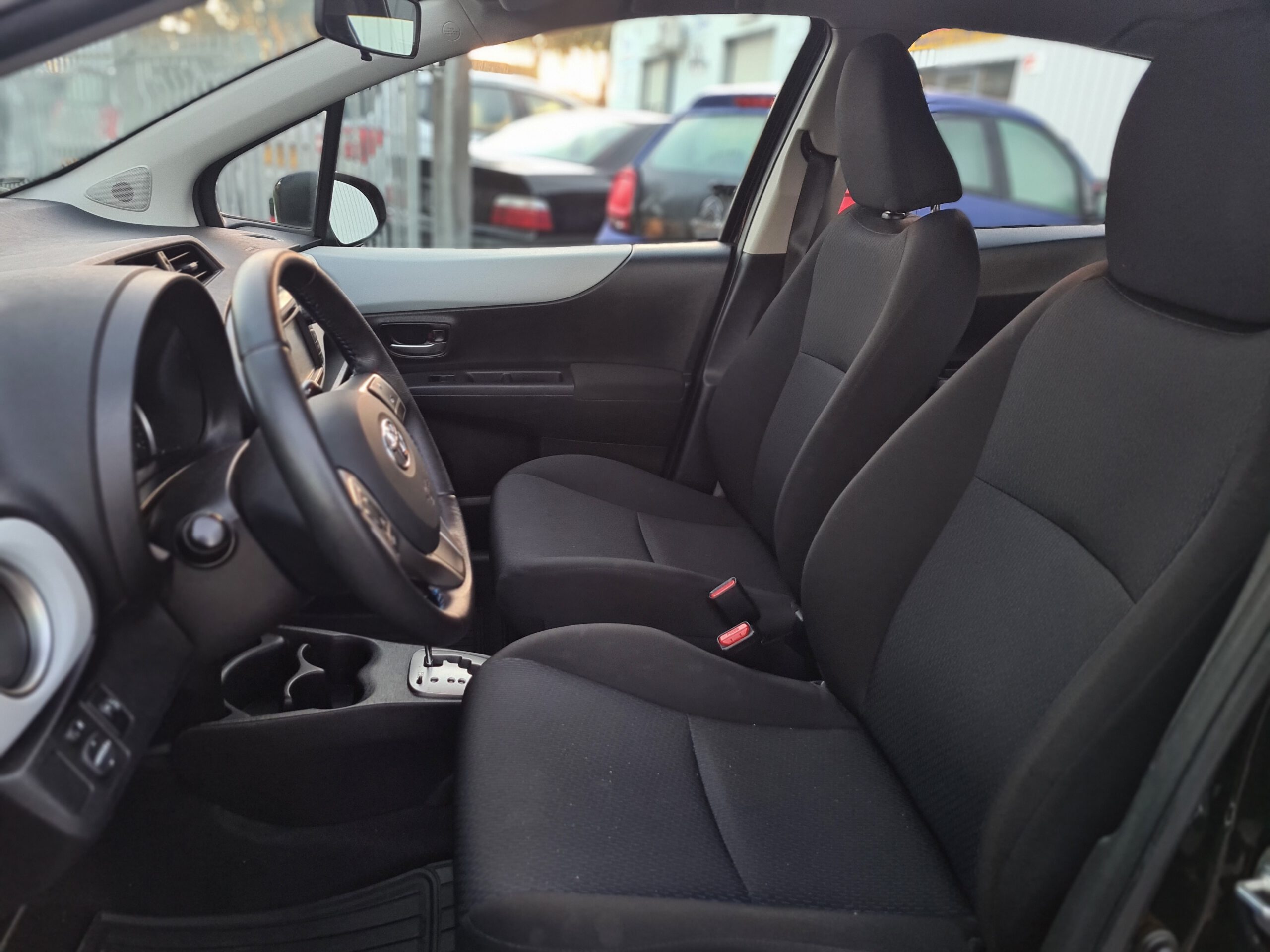 Toyota Yaris 1.5 Full Hybrid Aspiration 2014 VERKOCHT