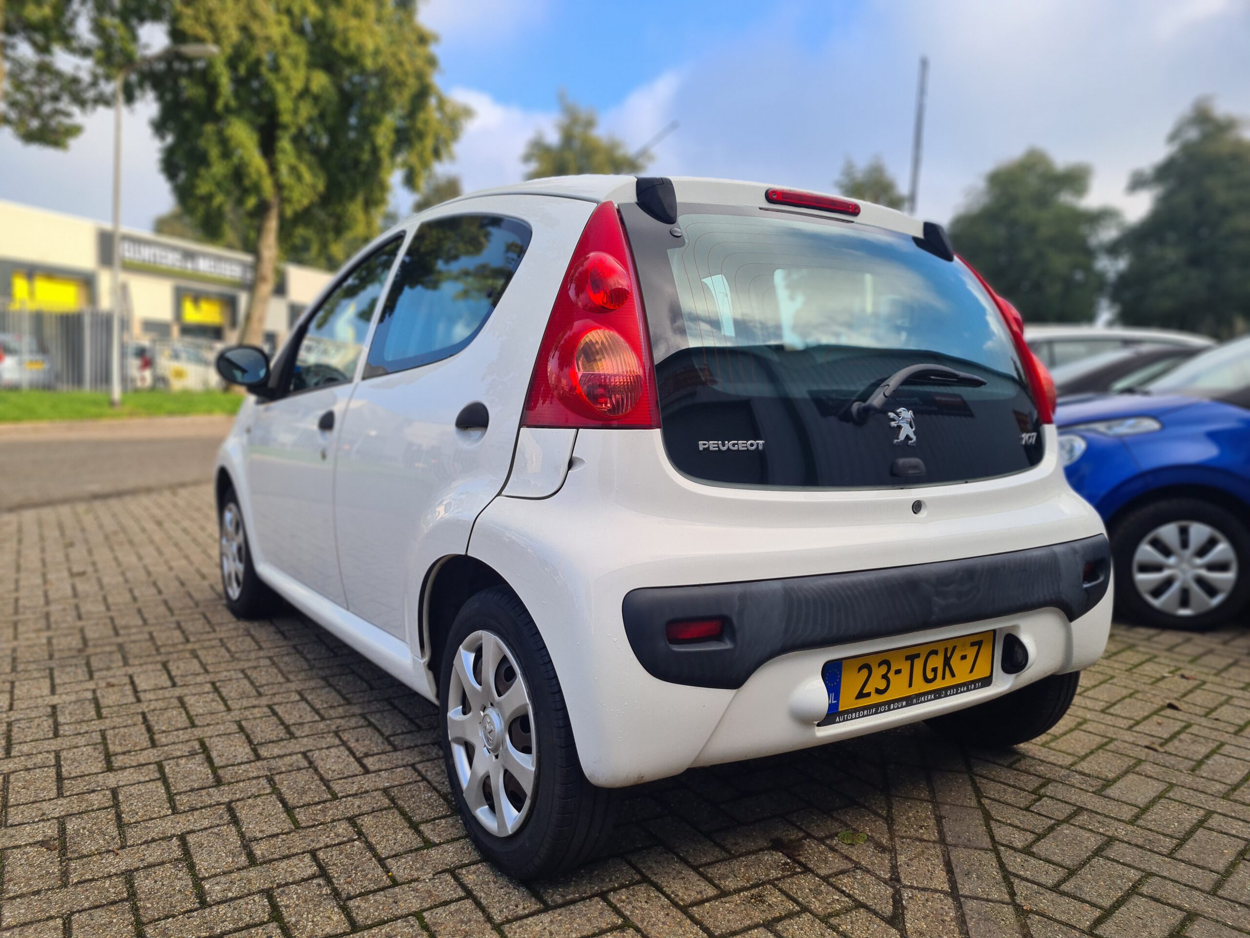 Peugeot 107 1.0-12V XR 2012 VERKOCHT