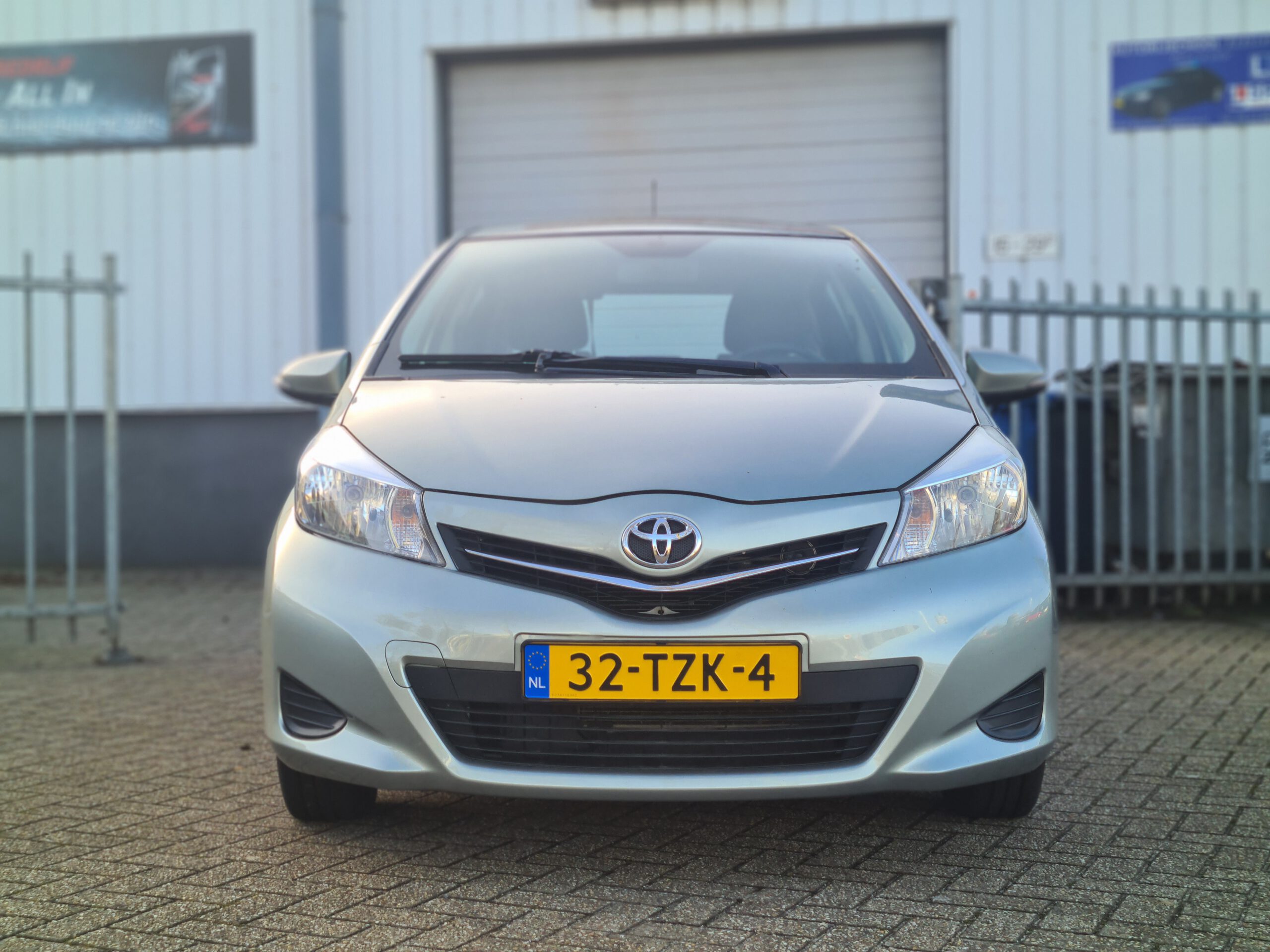 Toyota Yaris 1.3 VVT-i Aspiration 2012 VERKOCHT