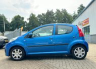 Peugeot 107 1.0-12V XS 2011