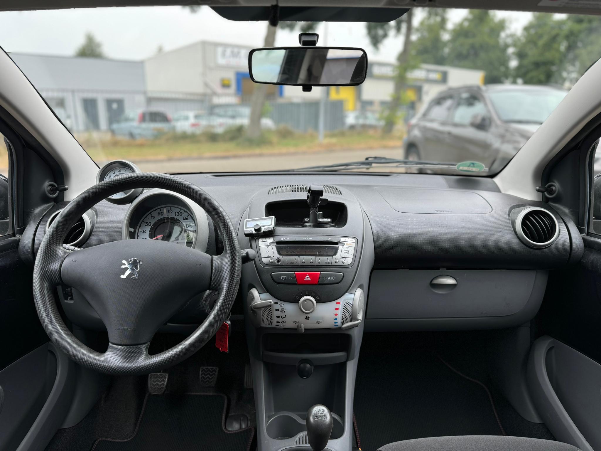 Peugeot 107 1.0-12V XS 2010 VERKOCHT