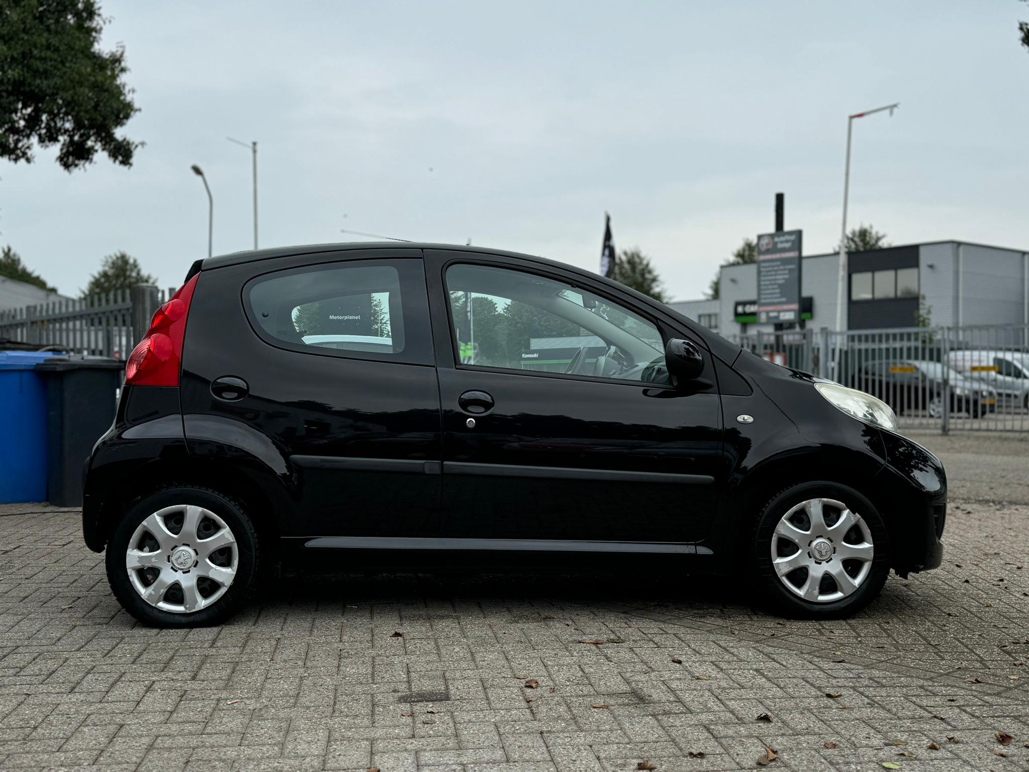 Peugeot 107 1.0-12V XS 2010 VERKOCHT