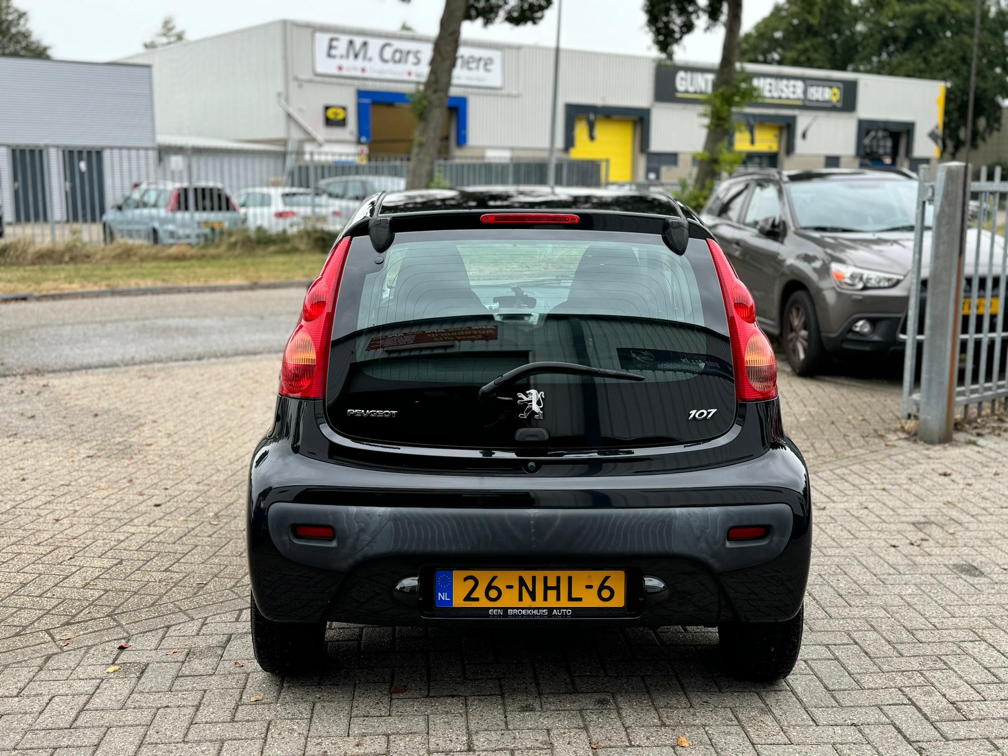 Peugeot 107 1.0-12V XS 2010 VERKOCHT