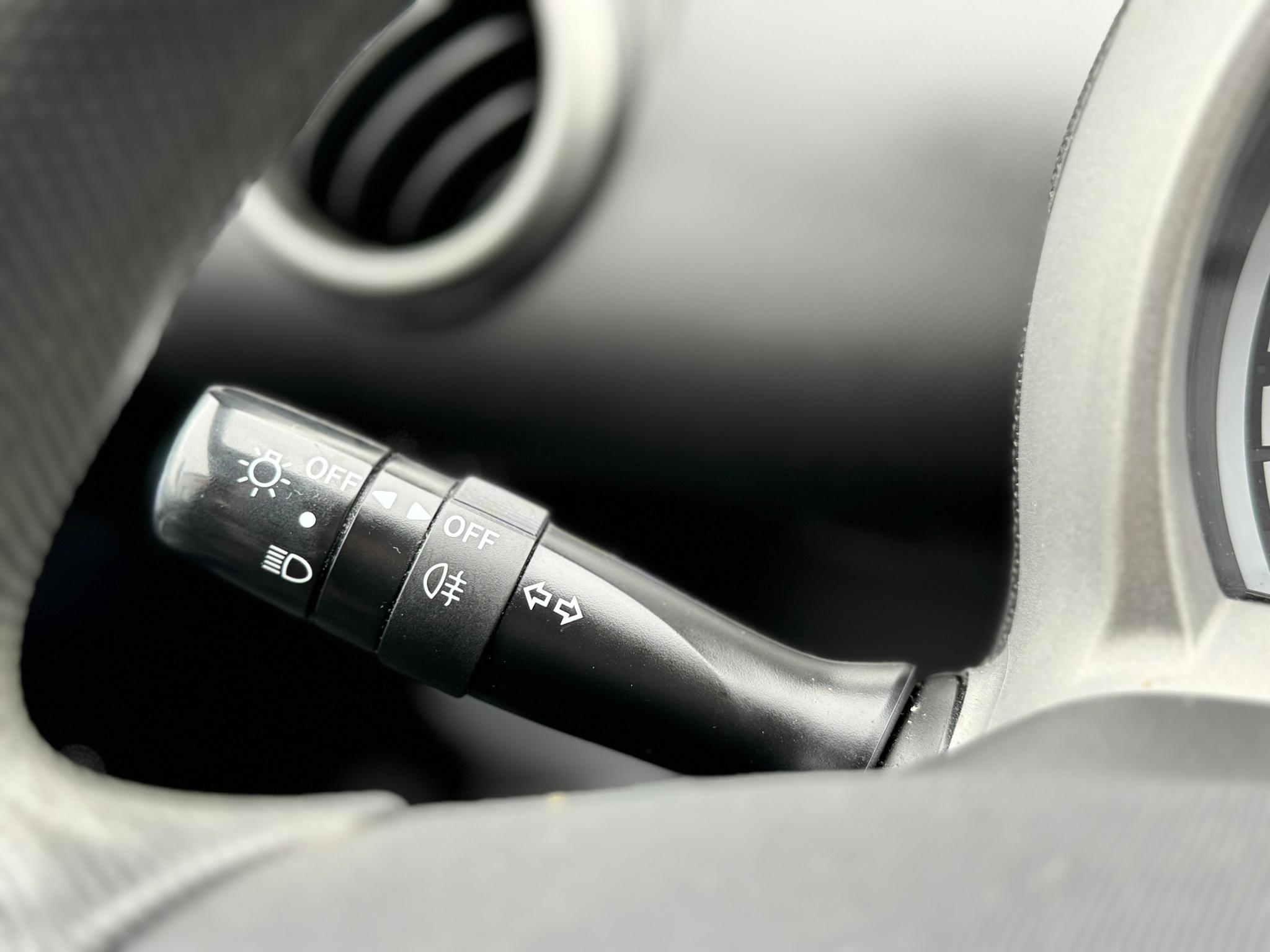 Peugeot 107 1.0-12V XS 2010 VERKOCHT