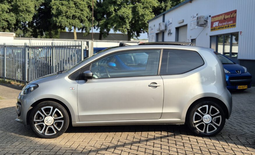 Volkswagen Up 1.0 High Up! 2013