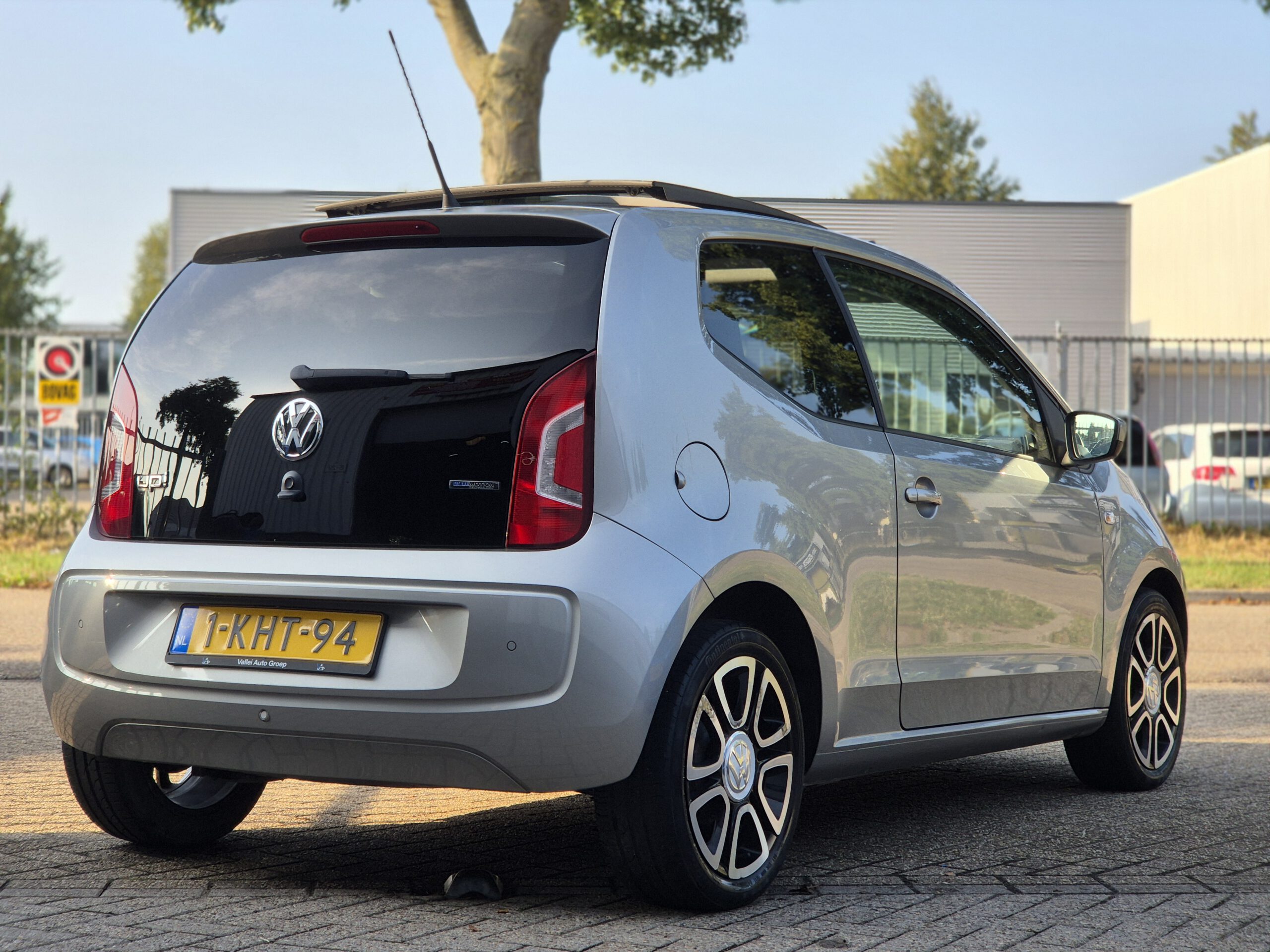 Volkswagen Up 1.0 High Up! 2013 VERKOCHT