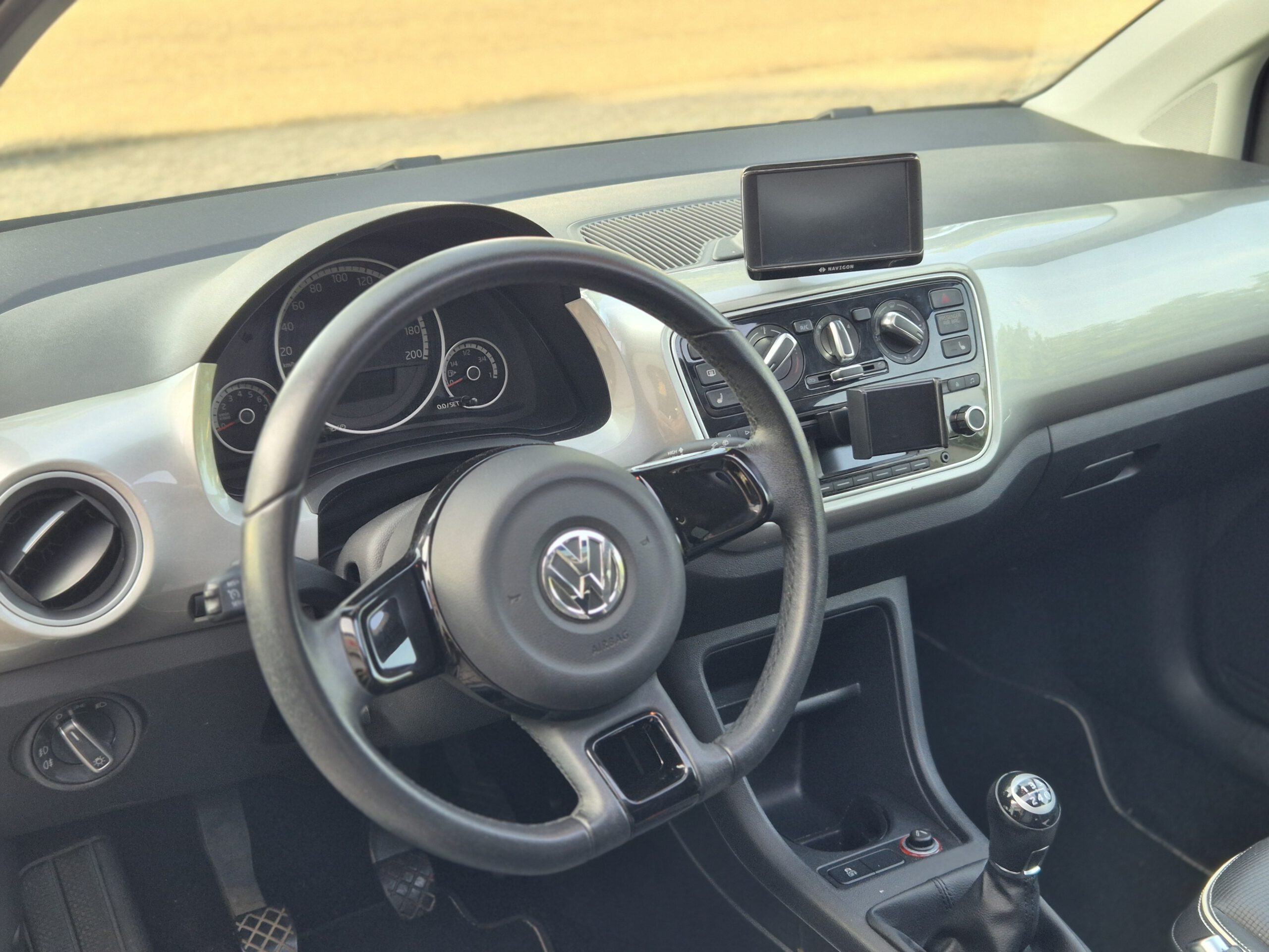 Volkswagen Up 1.0 High Up! 2013 VERKOCHT