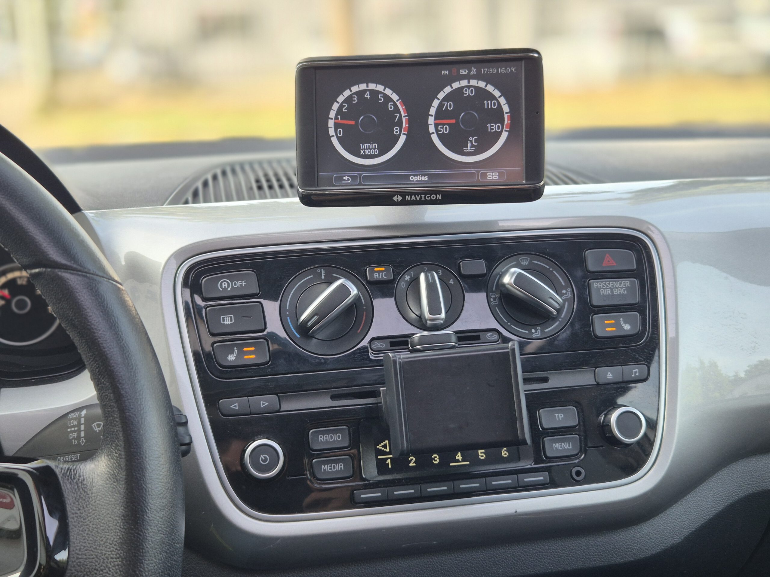 Volkswagen Up 1.0 High Up! 2013 VERKOCHT