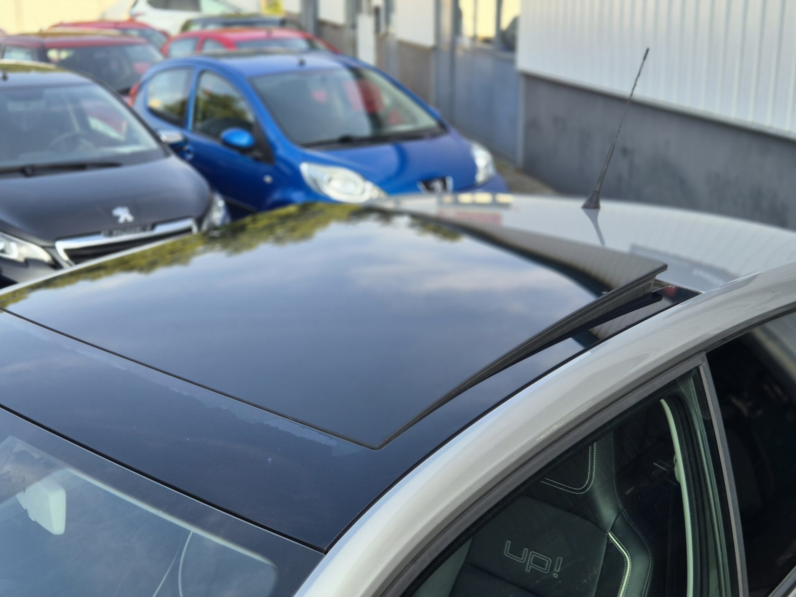 Volkswagen Up 1.0 High Up! 2013 VERKOCHT