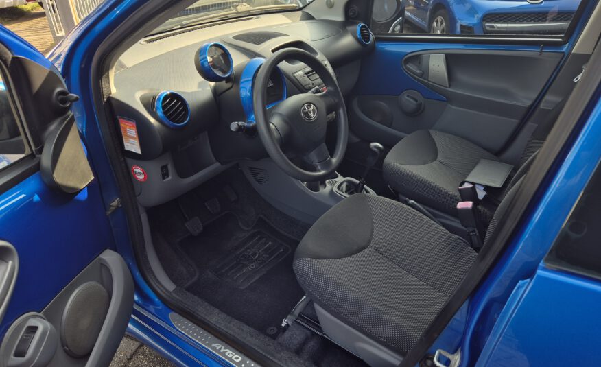 Toyota Aygo 1.0-12V Dynamic Blue 2009