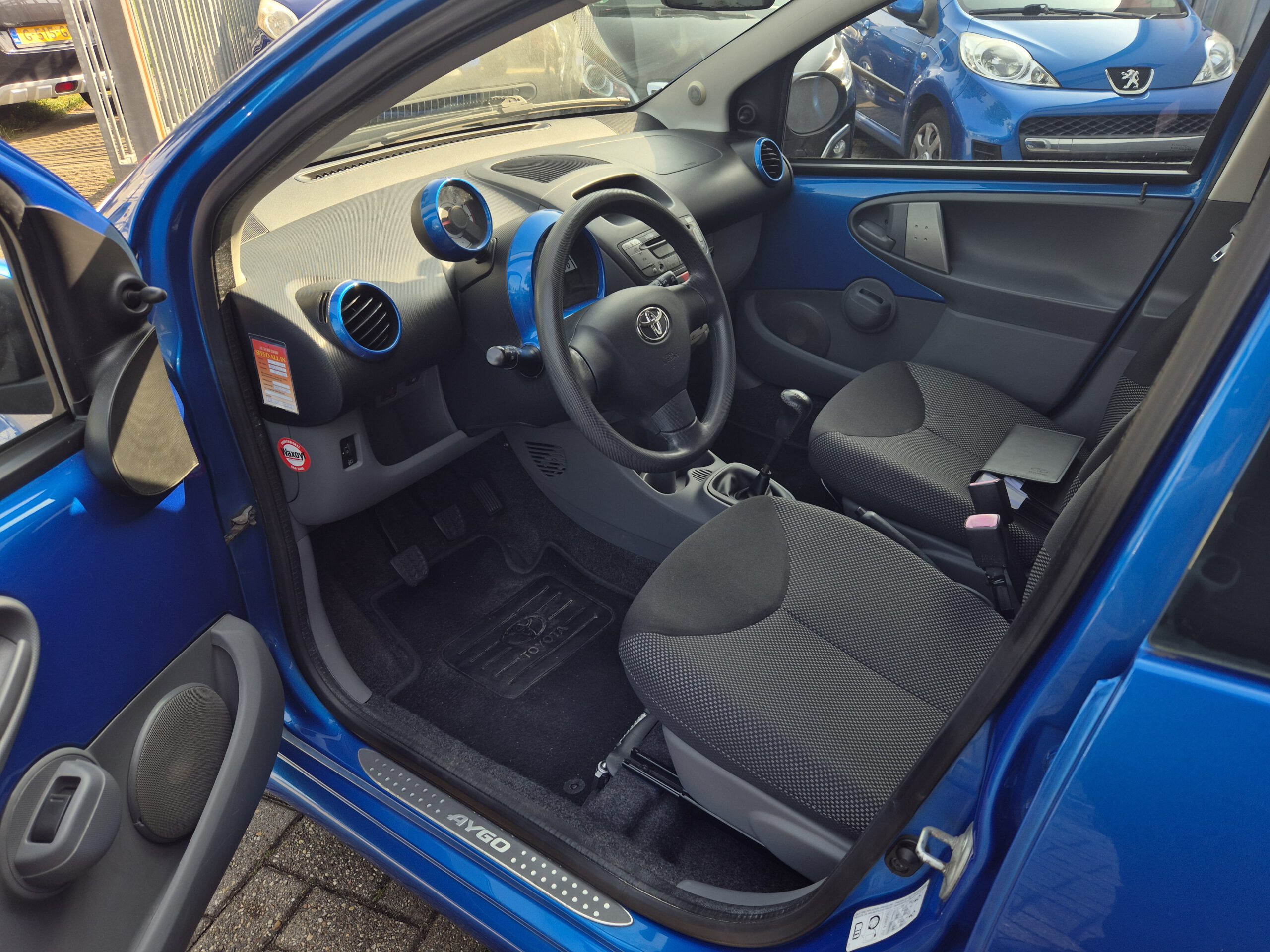 Toyota Aygo 1.0-12V Dynamic Blue 2009 VERKOCHT