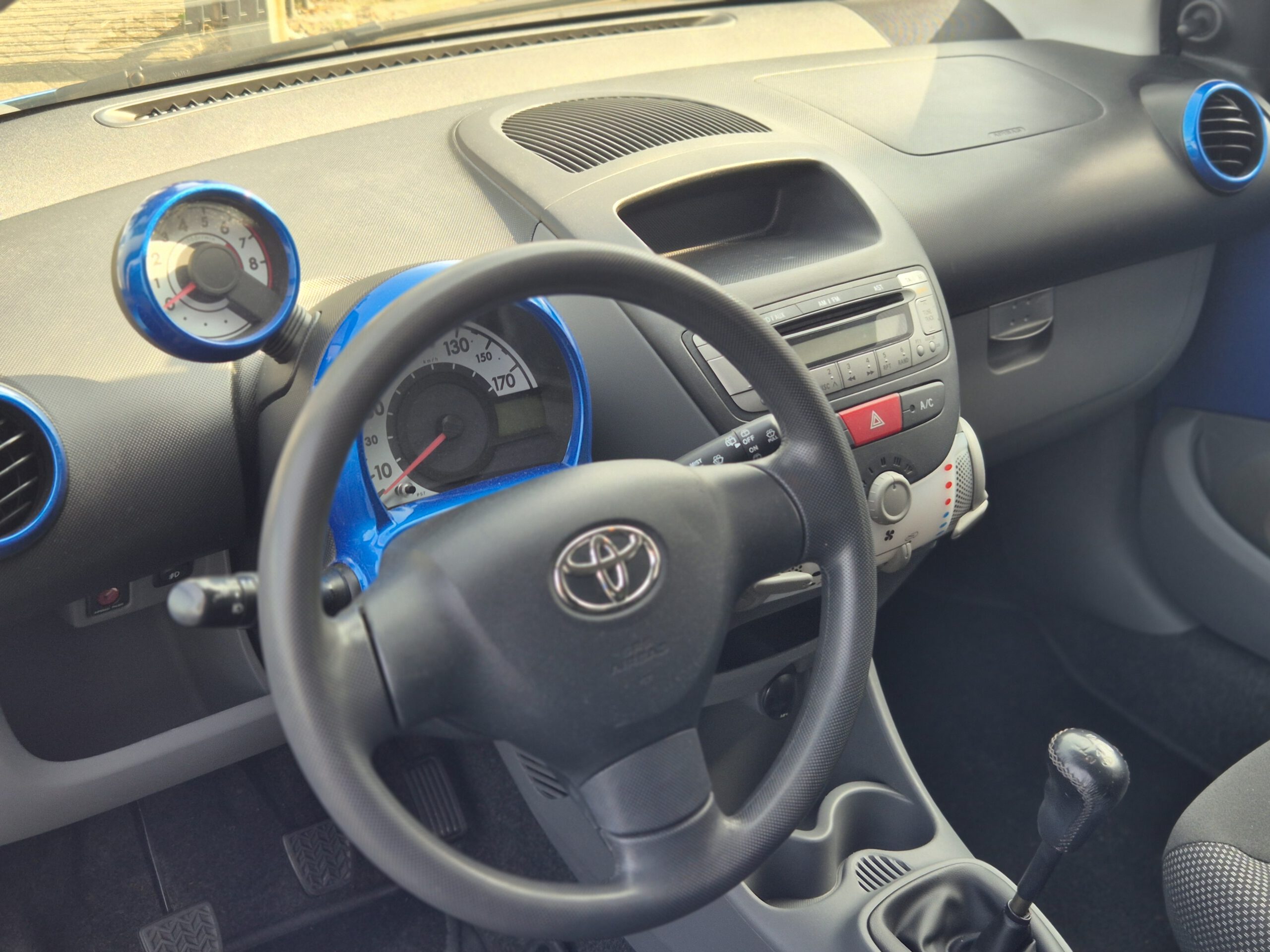 Toyota Aygo 1.0-12V Dynamic Blue 2009 VERKOCHT