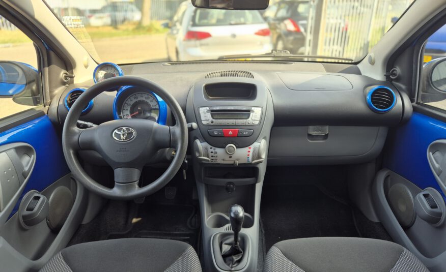 Toyota Aygo 1.0-12V Dynamic Blue 2009