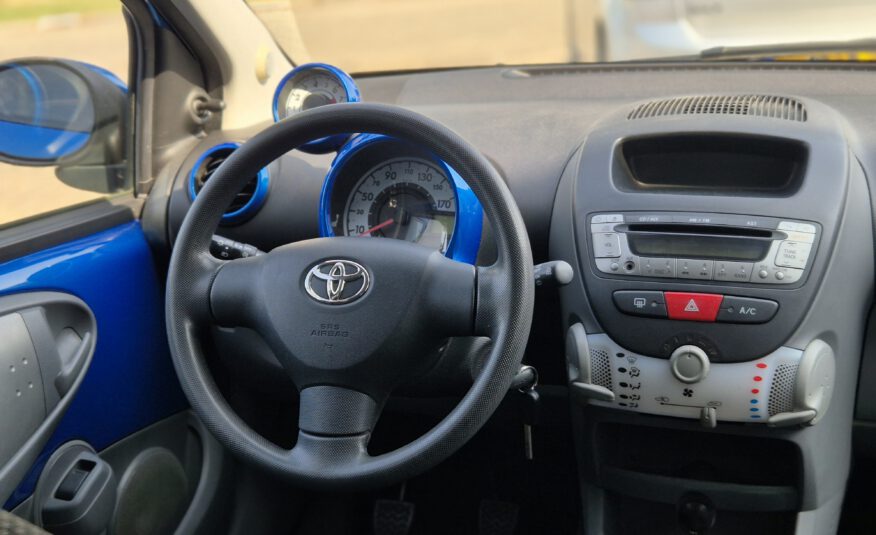 Toyota Aygo 1.0-12V Dynamic Blue 2009