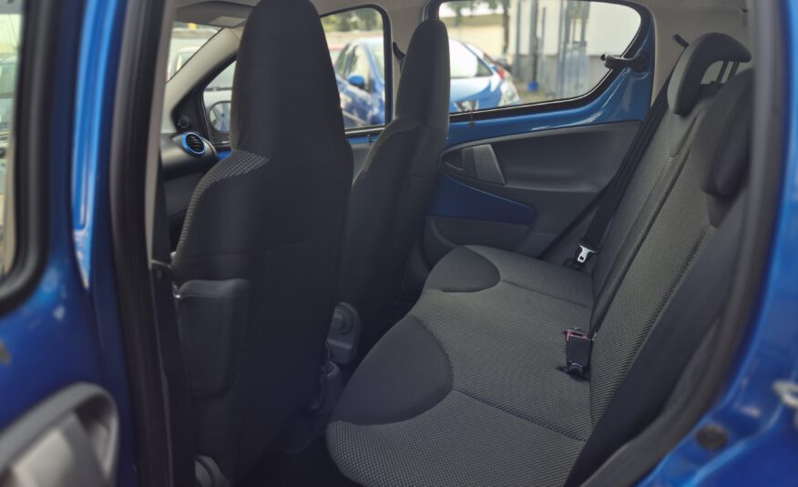 Toyota Aygo 1.0-12V Dynamic Blue 2009