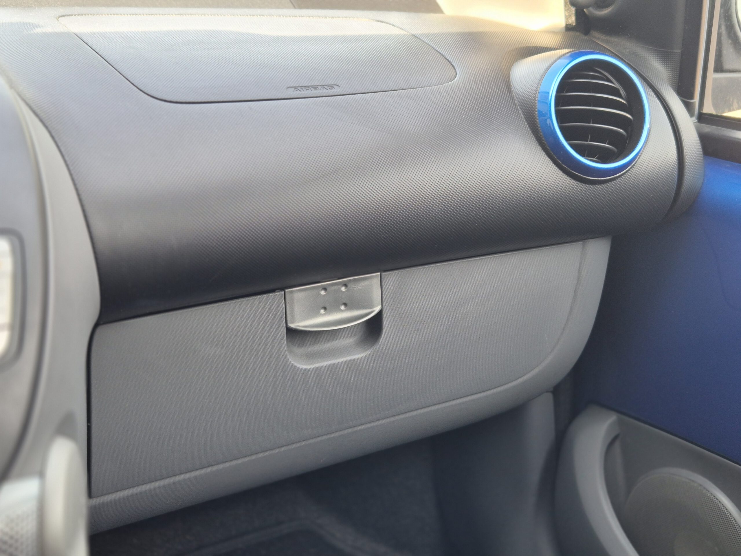 Toyota Aygo 1.0-12V Dynamic Blue 2009 VERKOCHT