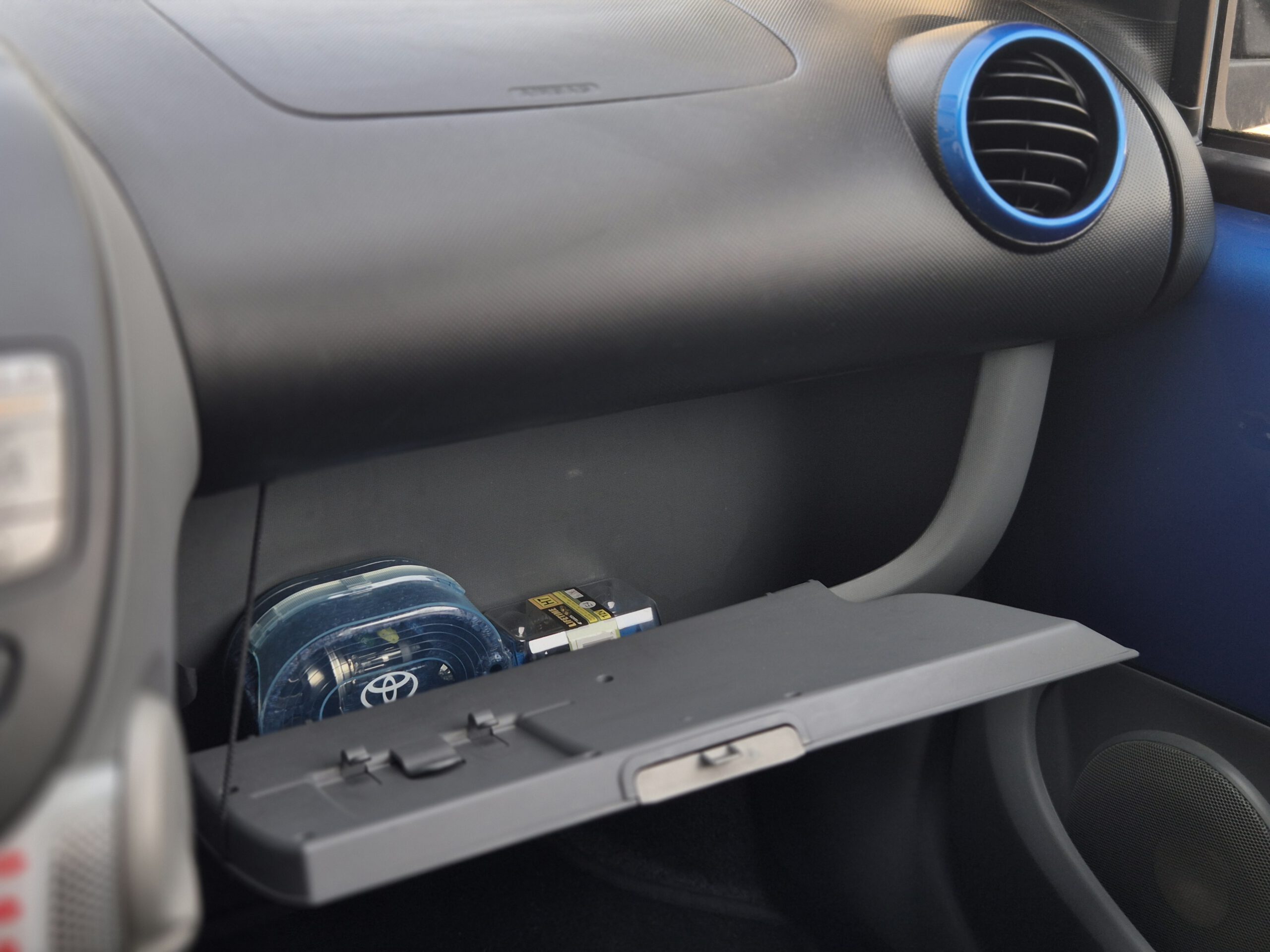 Toyota Aygo 1.0-12V Dynamic Blue 2009 VERKOCHT