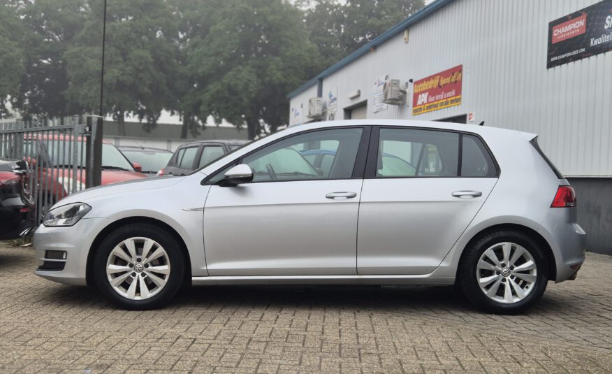 Volkswagen Golf 1.0 TSI Comfortline 2016