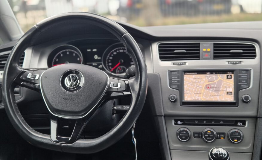 Volkswagen Golf 1.0 TSI Comfortline 2016