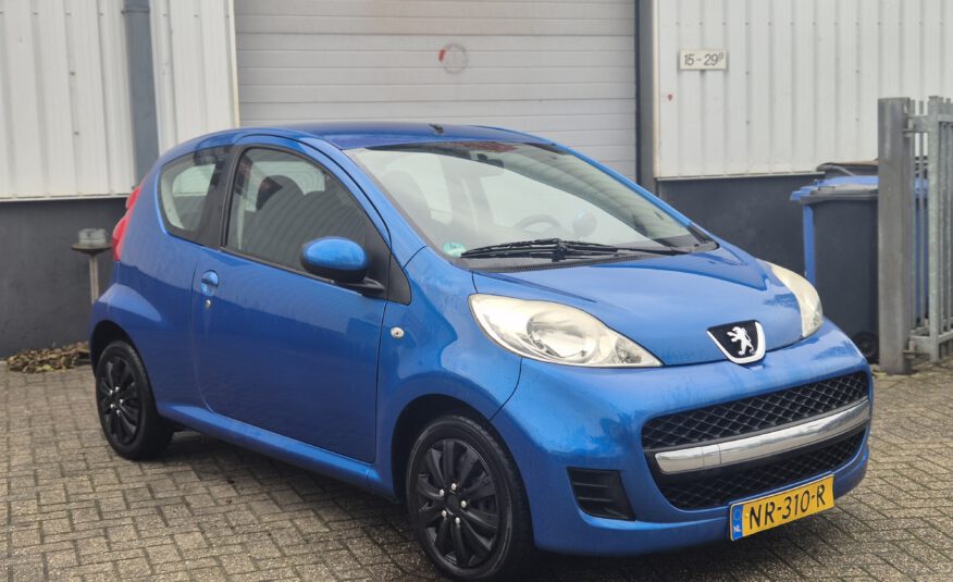 Peugeot 107 1.0-12V XS 2010